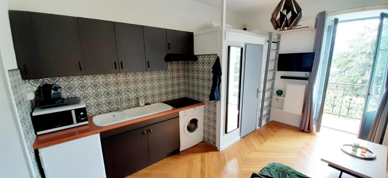 Studio 3 Etoiles Le 102, Aix Les Bains Centre Thermes Palace Le Beau Site Екс ле Бен Екстериор снимка
