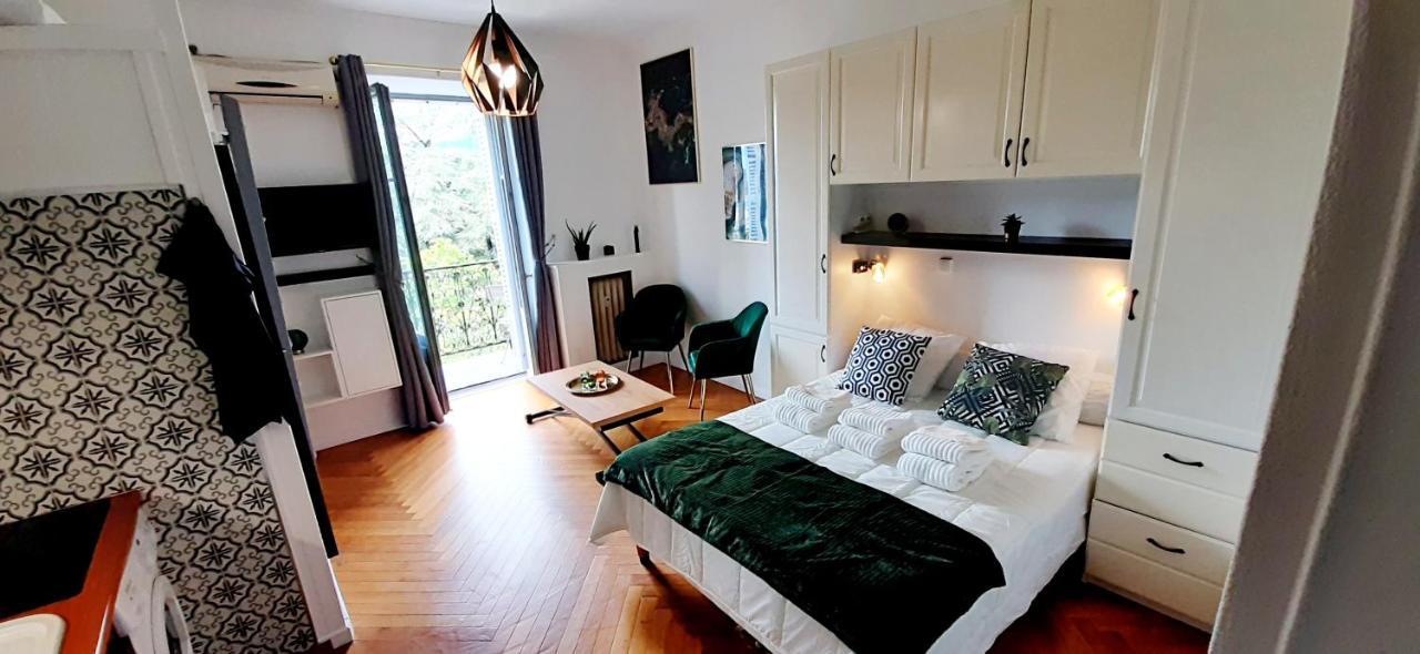 Studio 3 Etoiles Le 102, Aix Les Bains Centre Thermes Palace Le Beau Site Екс ле Бен Екстериор снимка